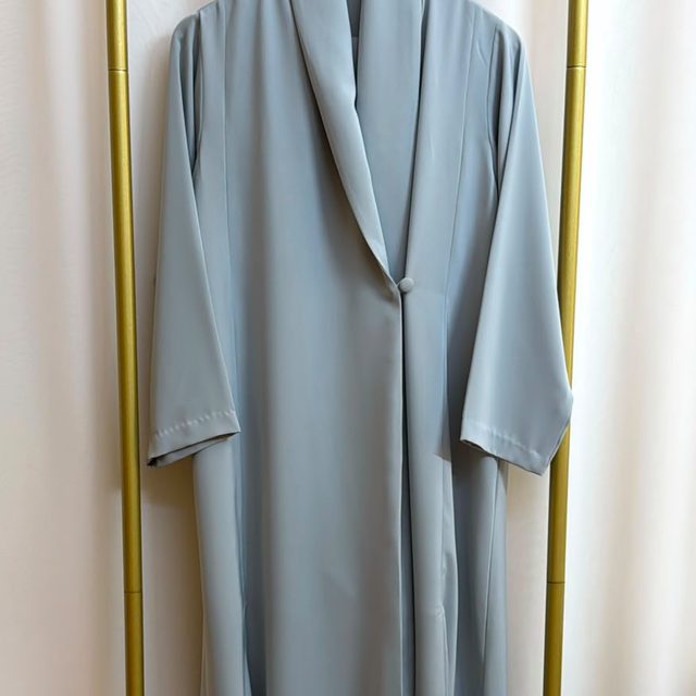 Grey shawl collar abaya